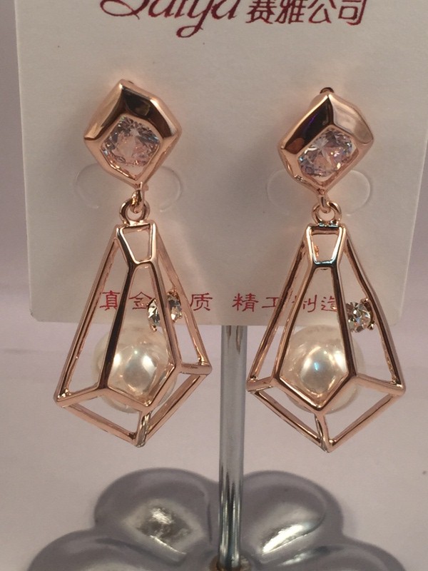 Pentagonal ball and crystal earrings