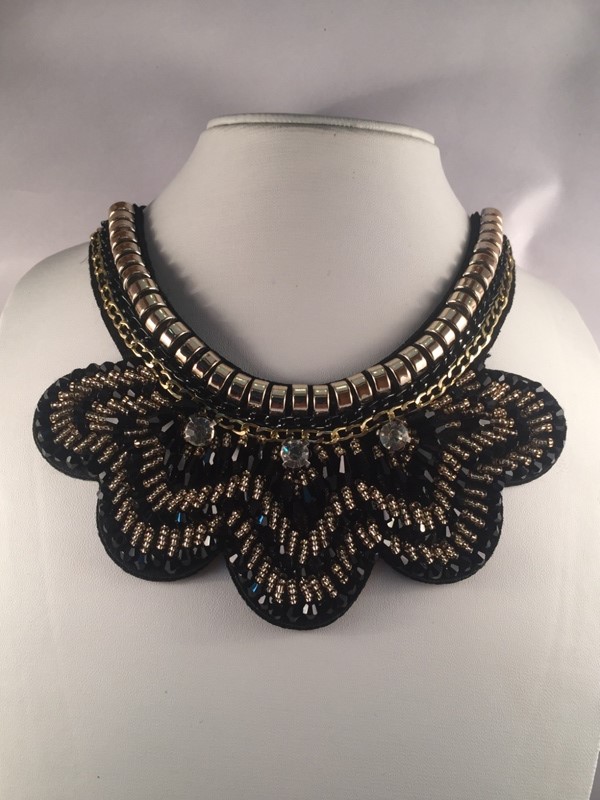 Black Collar necklace with flower shape at bottom