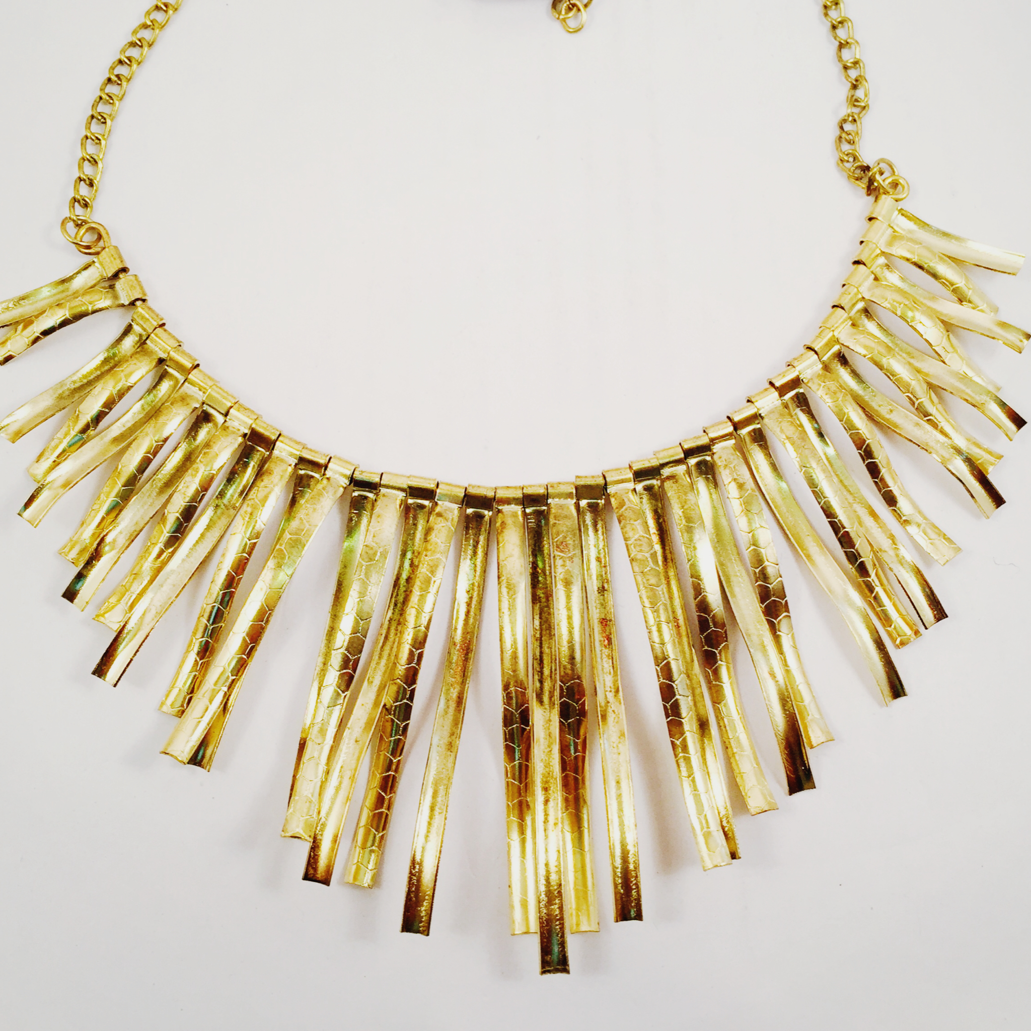 Costume jewelley statement necklace